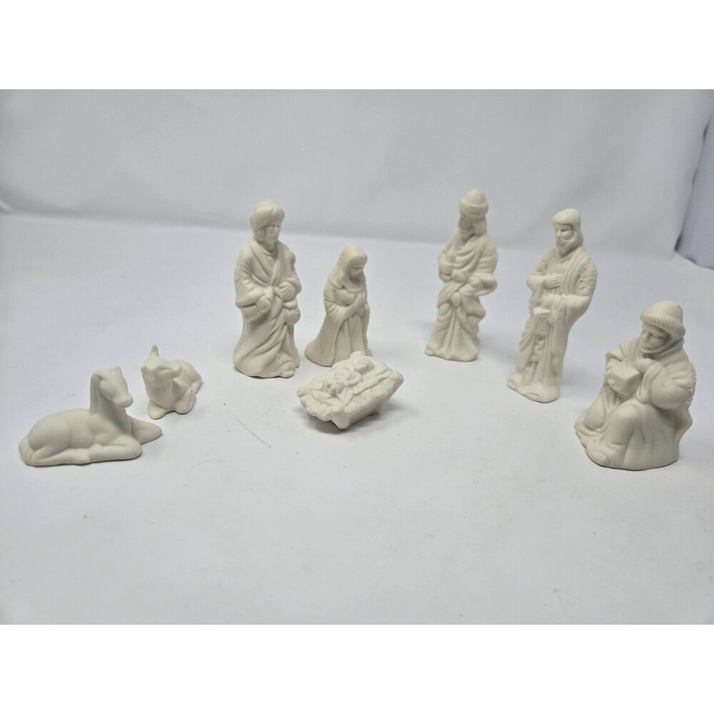 Vintage 8 Pc White Bisque Porcelain Nativity Set Snow Frosted Christmas Figures